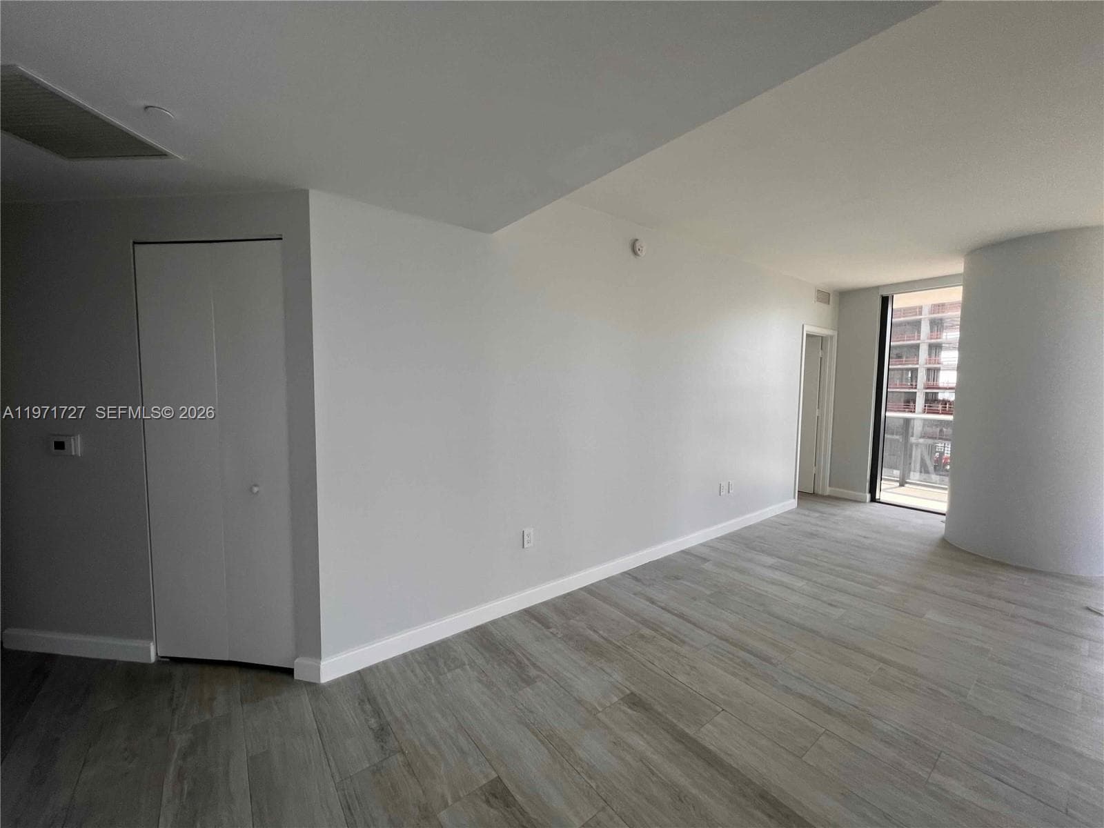 45 SW 9th St # 3703, Miami FL 33130 — 16