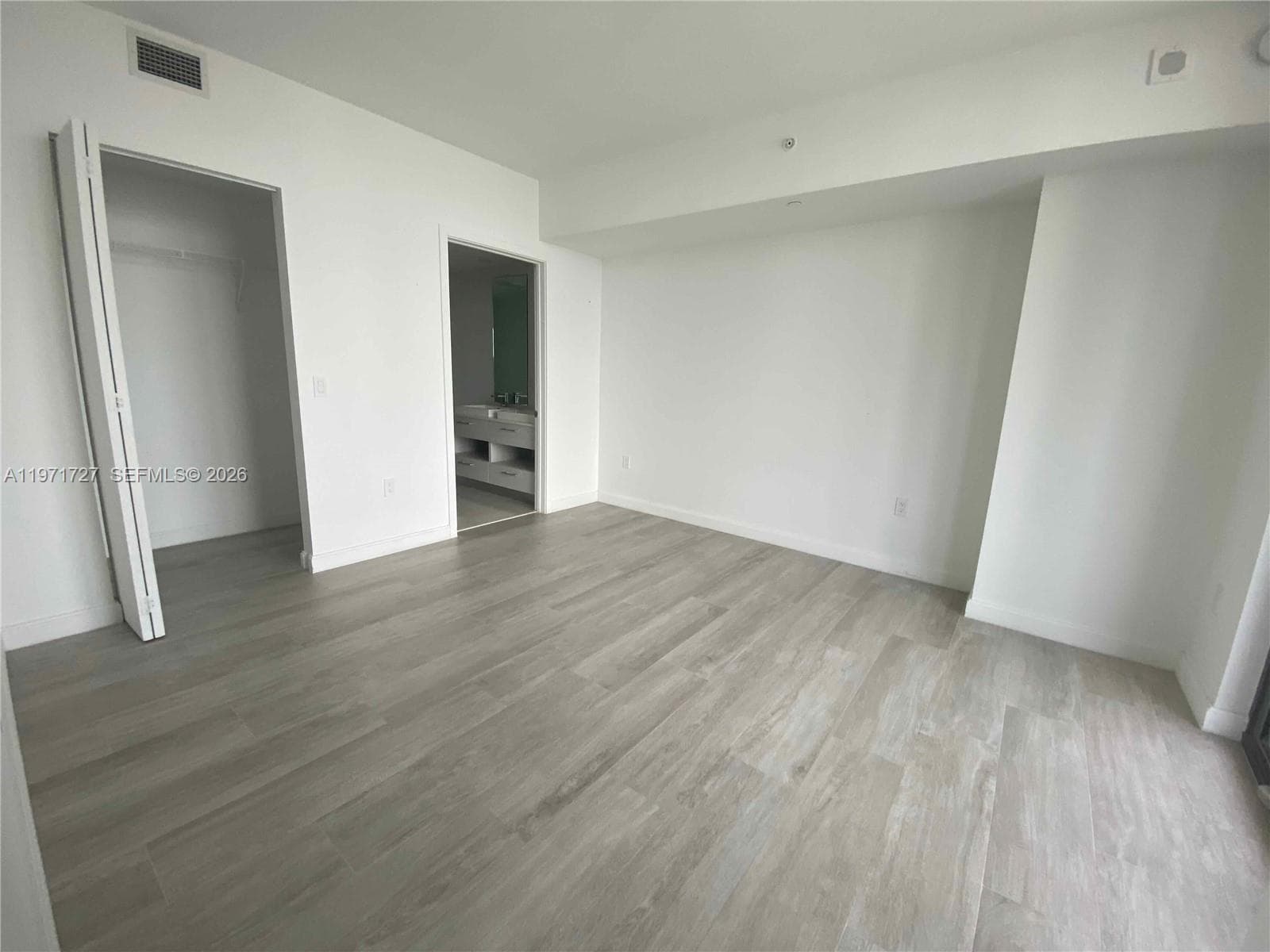 45 SW 9th St # 3703, Miami FL 33130 — 12