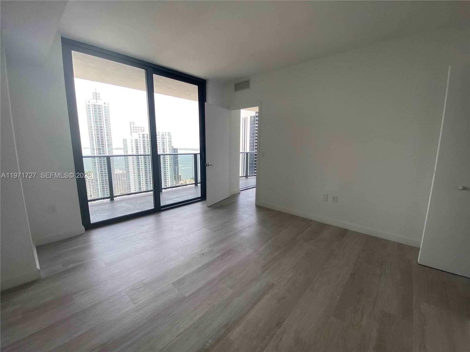 45 SW 9th St # 3703, Miami FL 33130 — 22