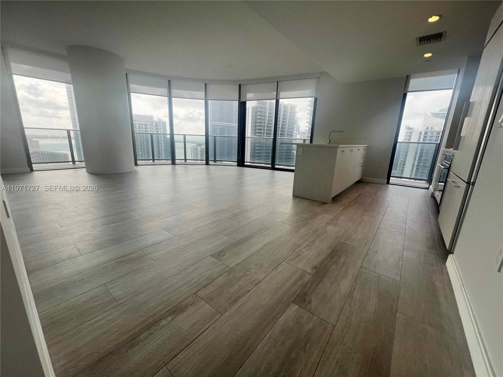 45 SW 9th St # 3703, Miami FL 33130 — 1