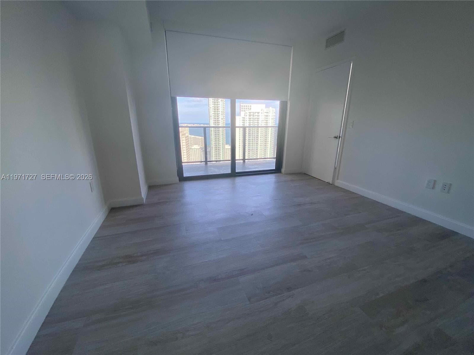 45 SW 9th St # 3703, Miami FL 33130 — 24