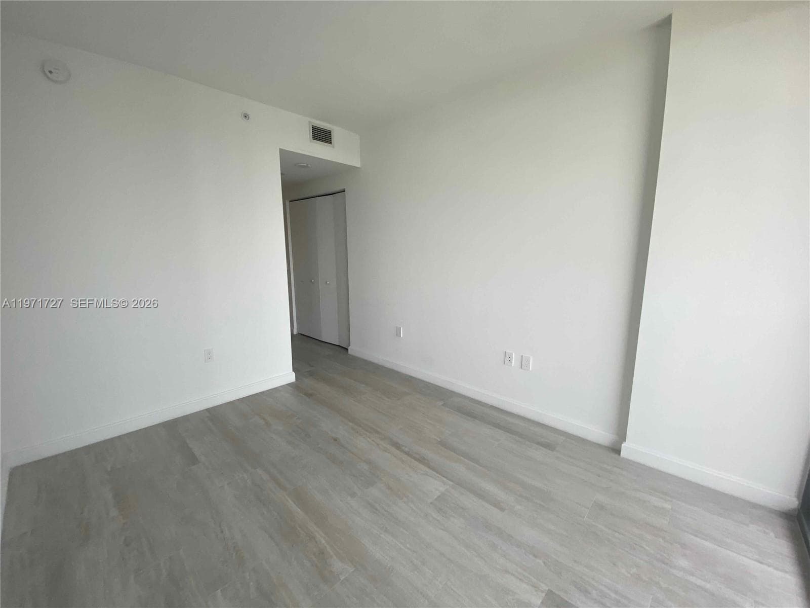 45 SW 9th St # 3703, Miami FL 33130 — 38