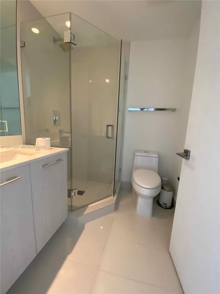 45 SW 9th St # 3703, Miami FL 33130 — 41