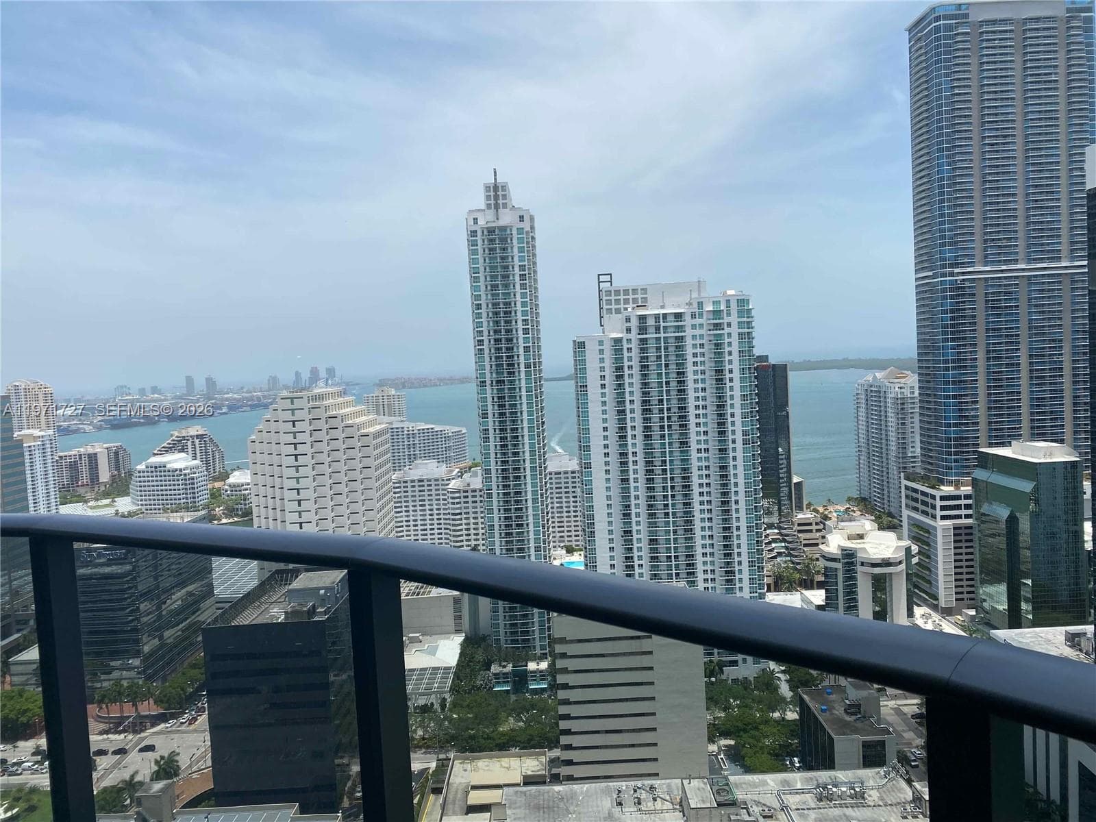 45 SW 9th St # 3703, Miami FL 33130 — 55