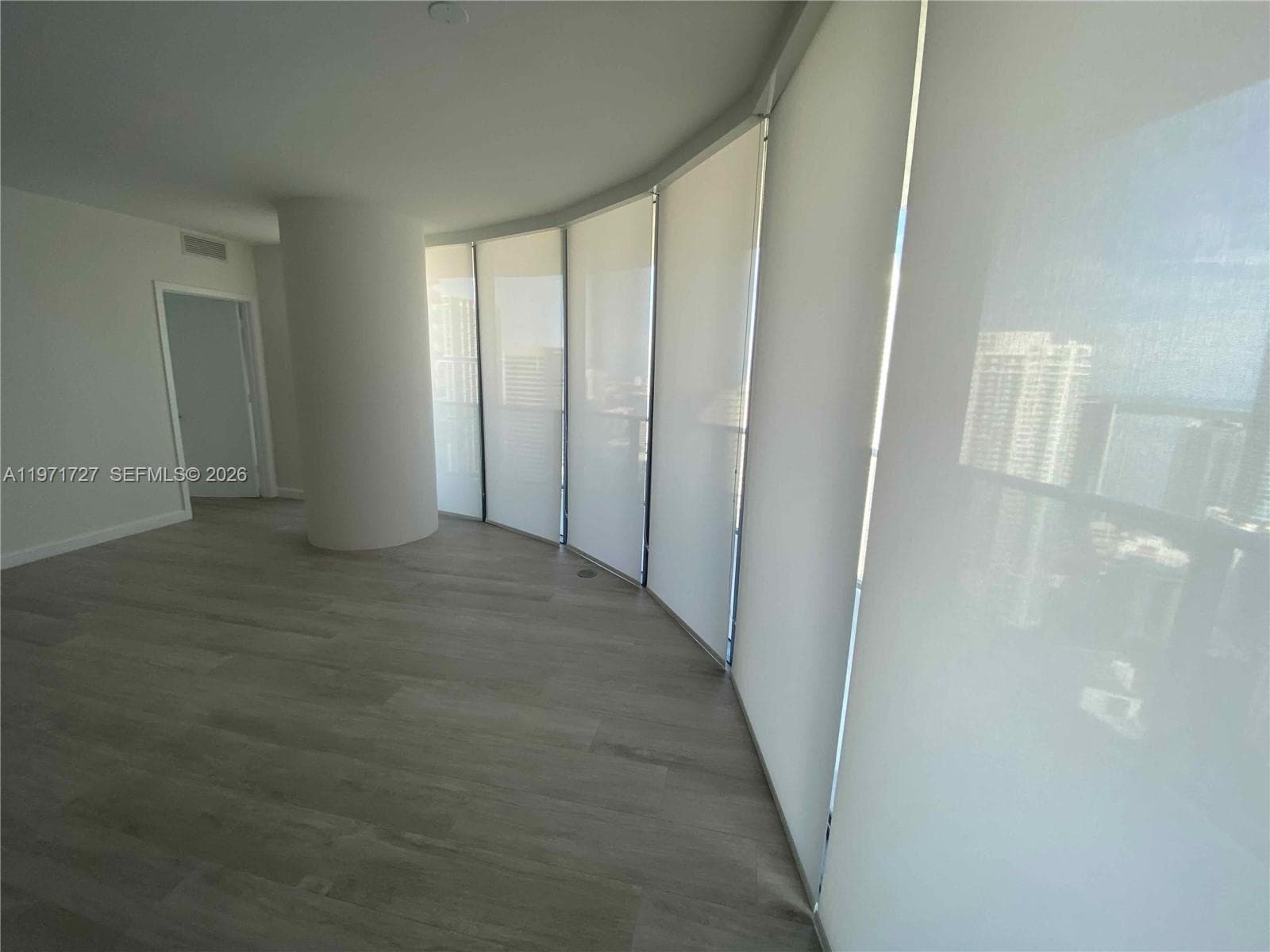 45 SW 9th St # 3703, Miami FL 33130 — 11