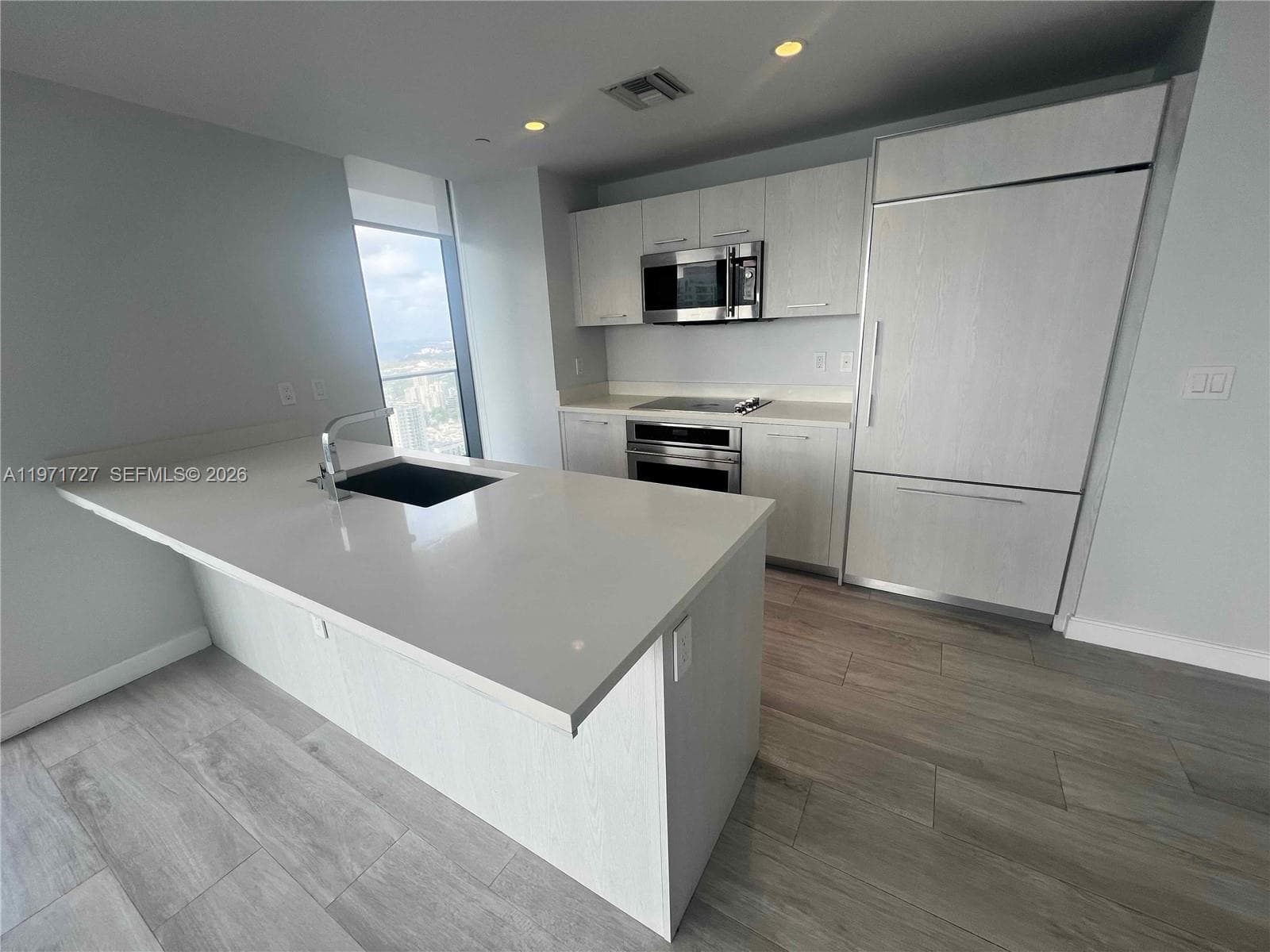 45 SW 9th St # 3703, Miami FL 33130 — 8