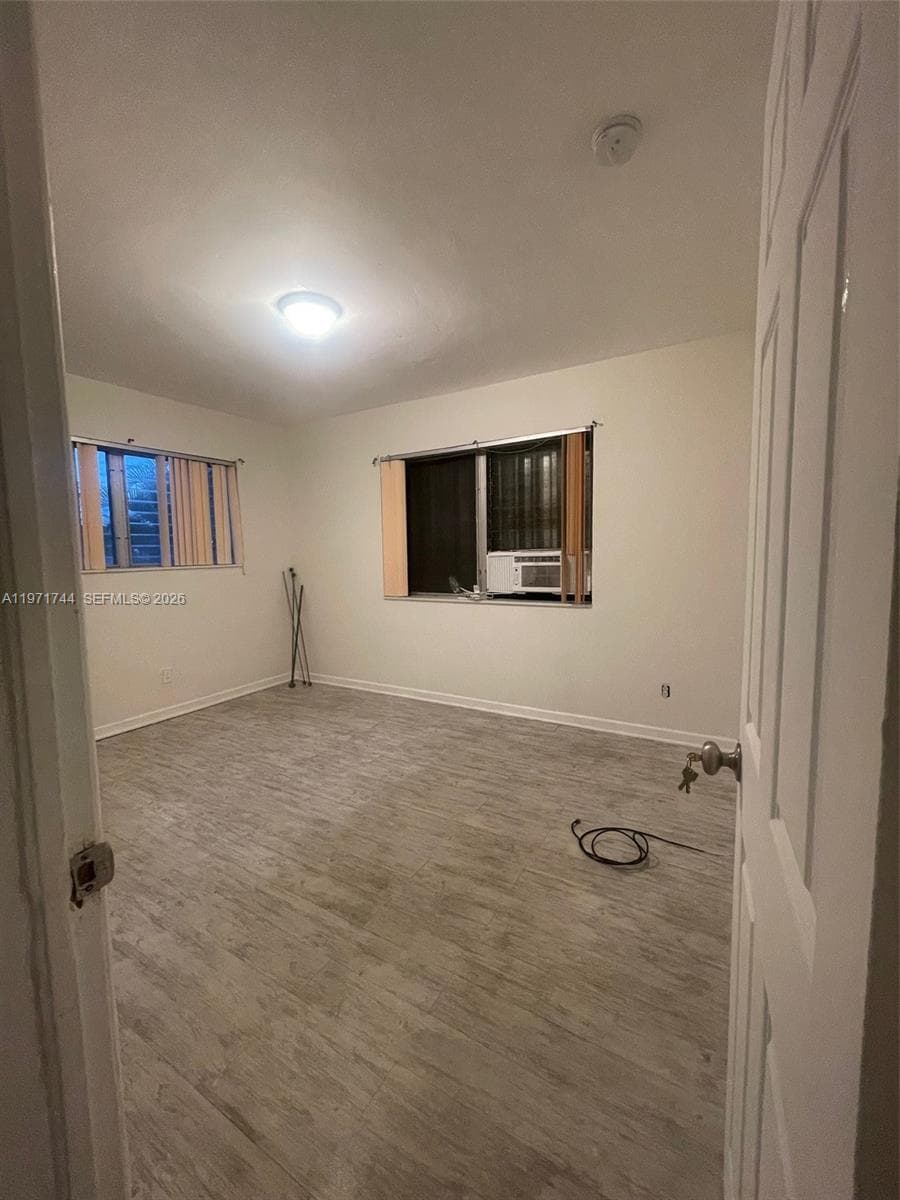 121 NE 169th Ter, North Miami Beach FL 33162 — 8