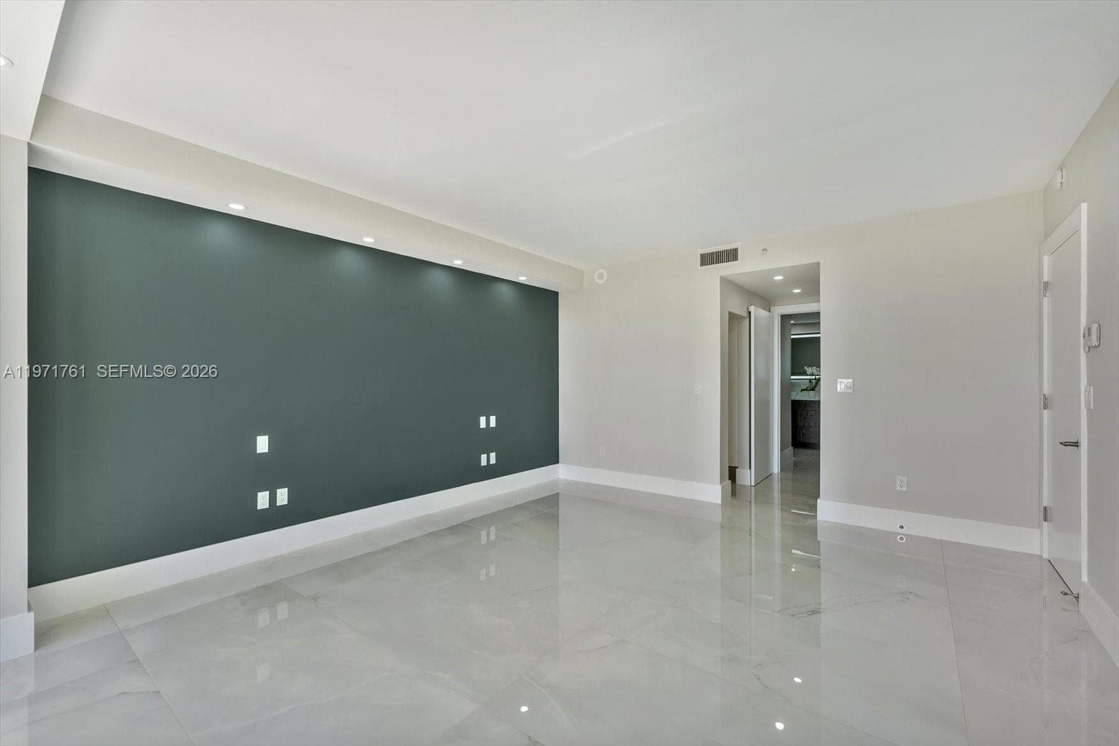 3400 SW 27th Ave # 602, Miami FL 33133 — 27