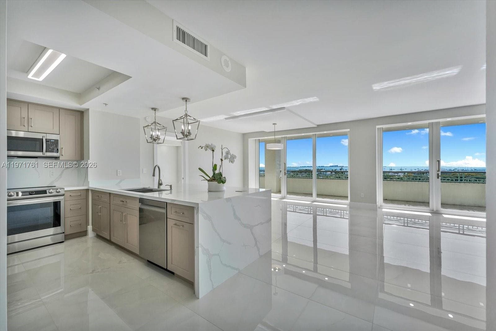 3400 SW 27th Ave # 602, Miami FL 33133 — 2