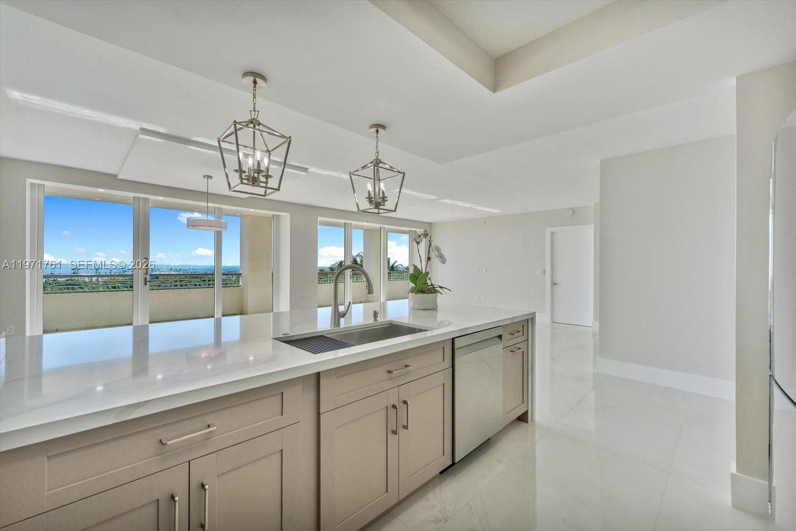 3400 SW 27th Ave # 602, Miami FL 33133 — 13