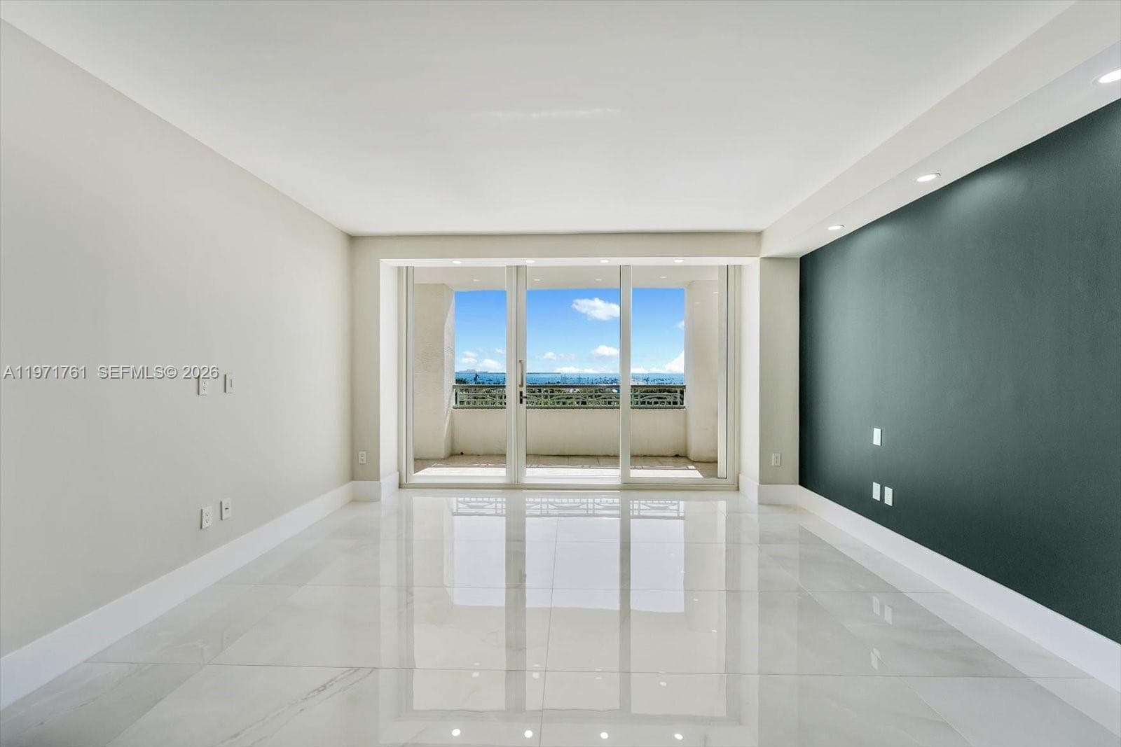 3400 SW 27th Ave # 602, Miami FL 33133 — 26