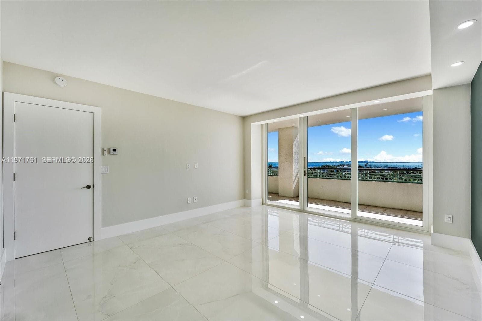 3400 SW 27th Ave # 602, Miami FL 33133 — 25