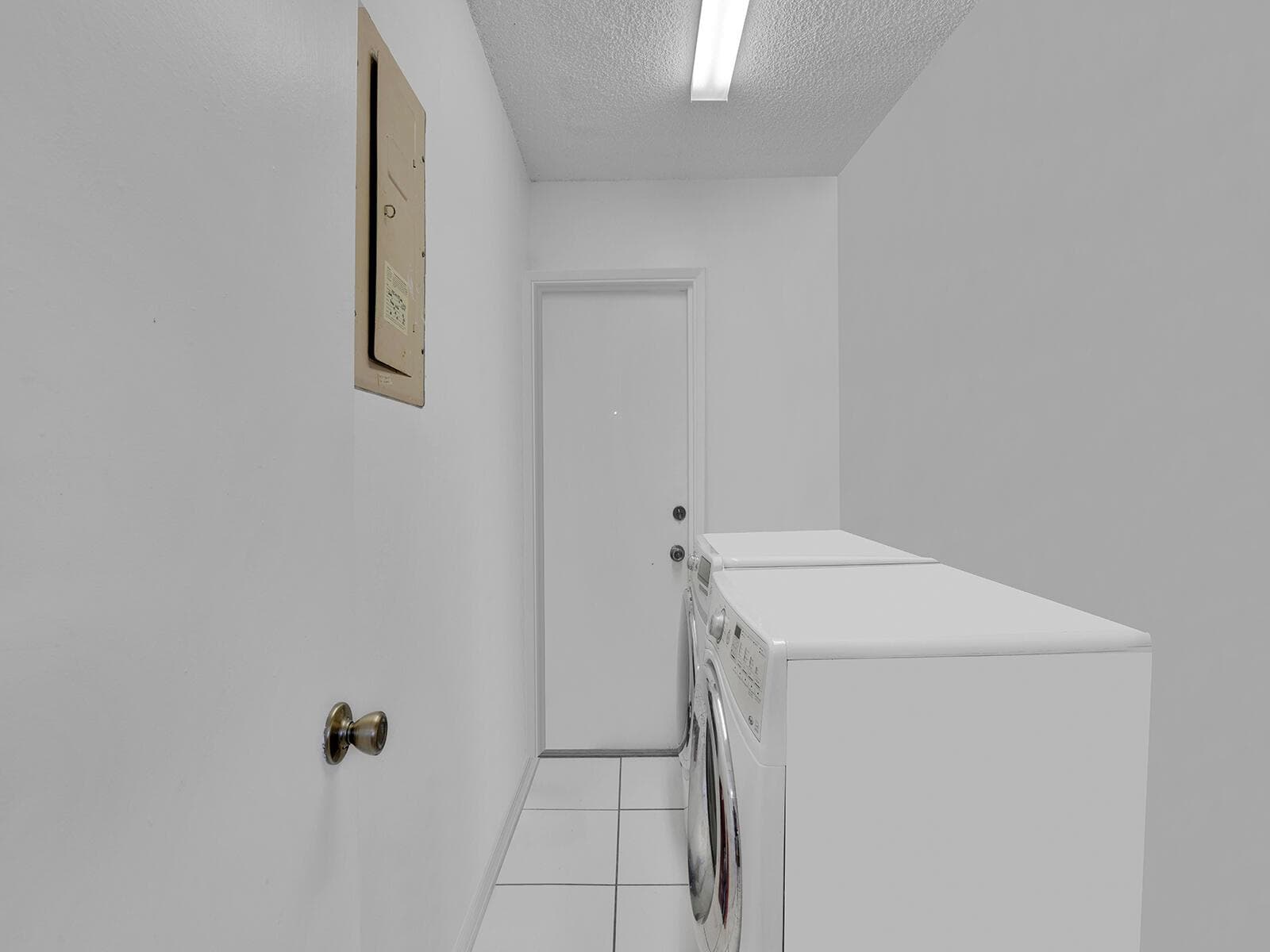 9702 NW 5th Lane # 9702, Miami FL 33172 — 16