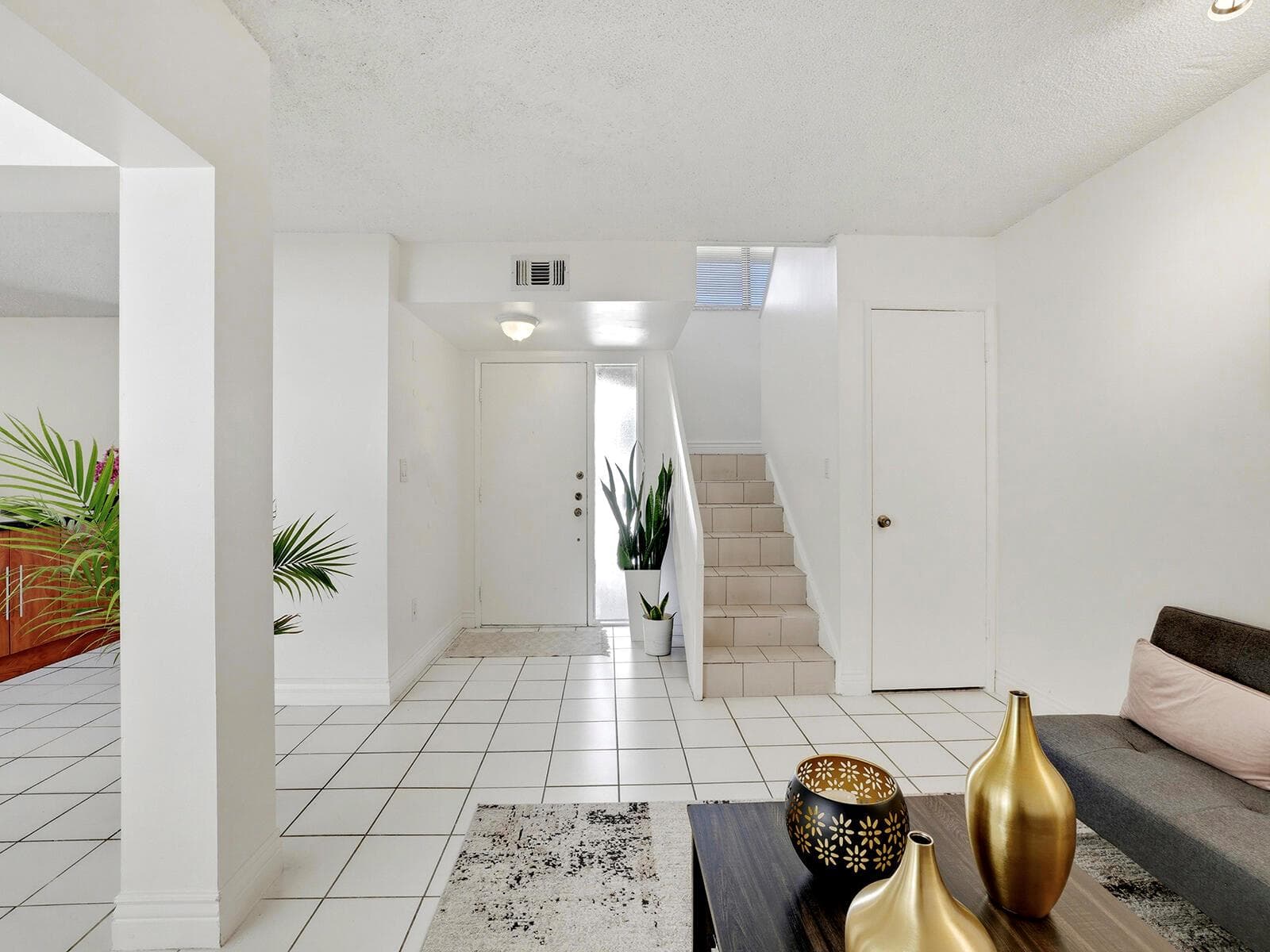 9702 NW 5th Lane # 9702, Miami FL 33172 — 11
