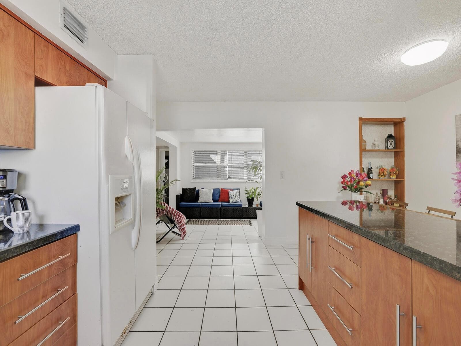 9702 NW 5th Lane # 9702, Miami FL 33172 — 8