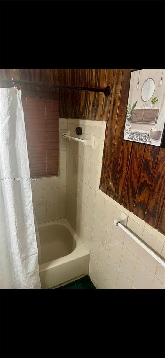 1341 E 8th Ave, Hialeah FL 33010 — 24
