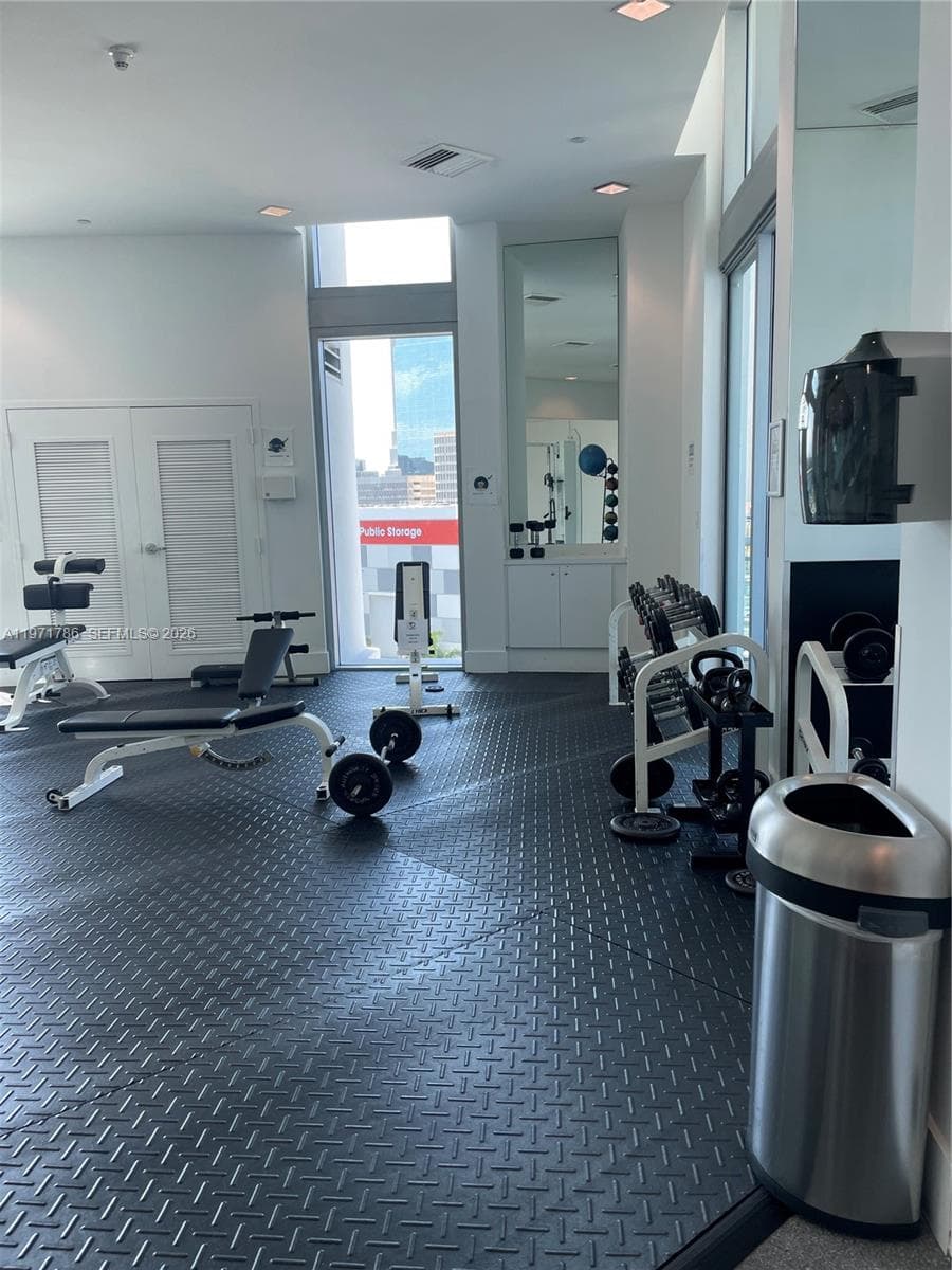 350 S Miami Ave # 3108, Miami FL 33130 — 7