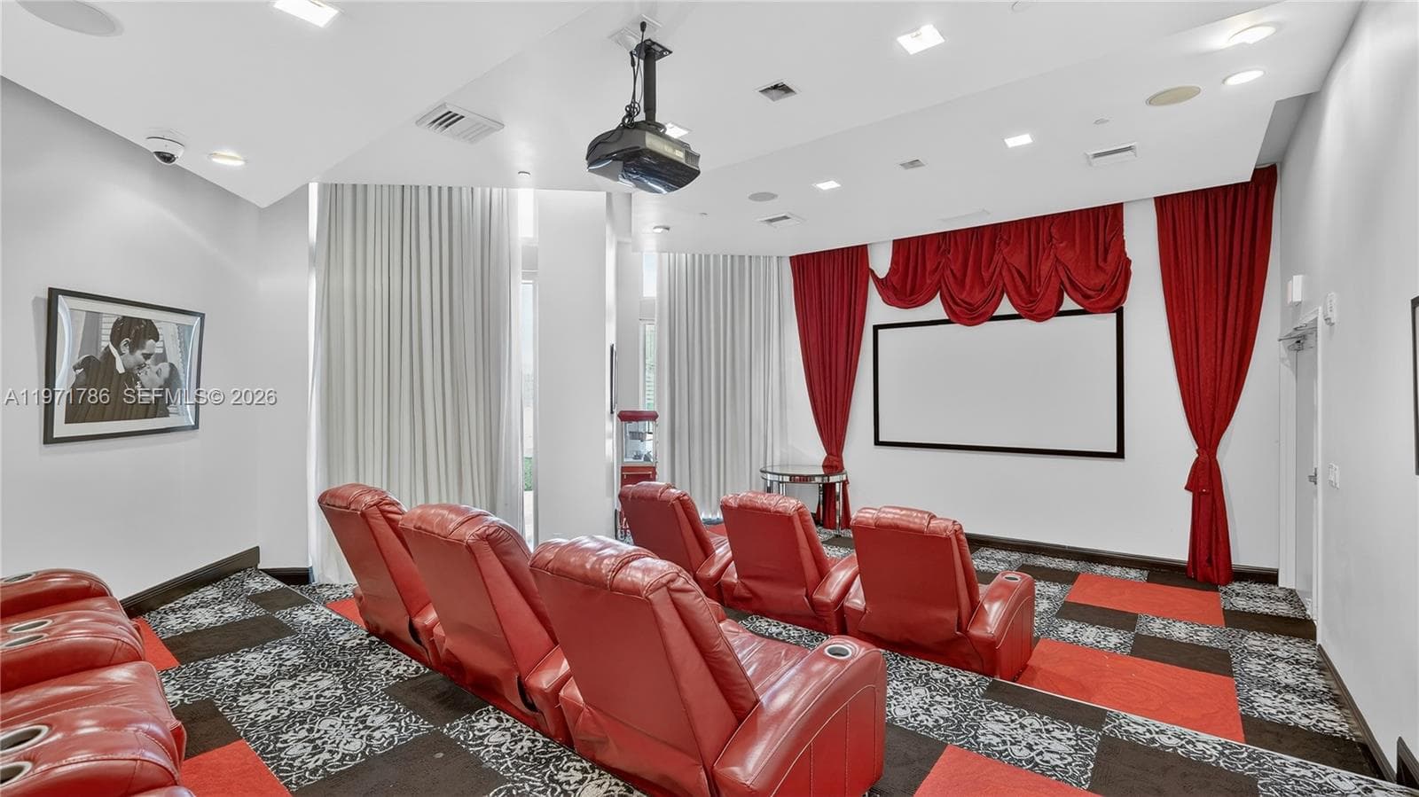 350 S Miami Ave # 3108, Miami FL 33130 — 66