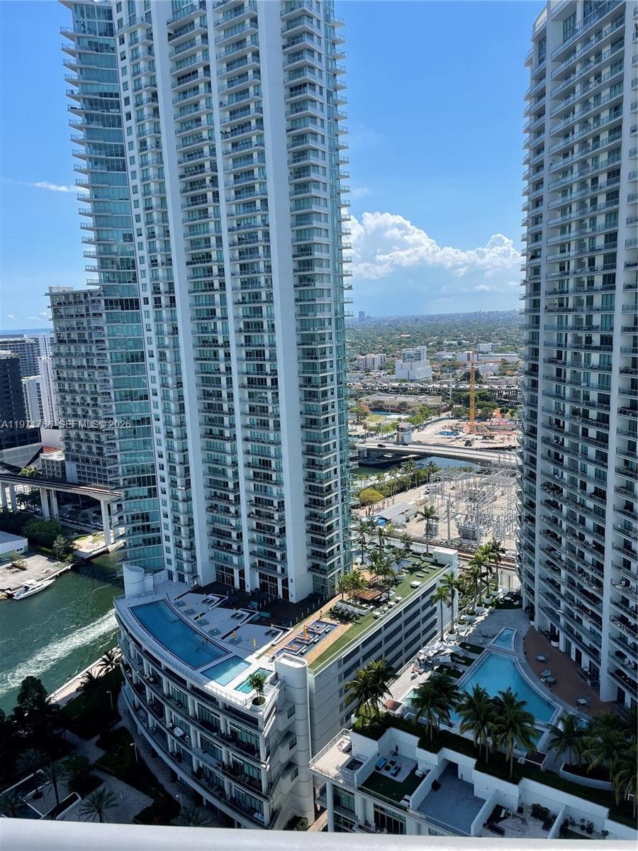350 S Miami Ave # 3108, Miami FL 33130 — 14
