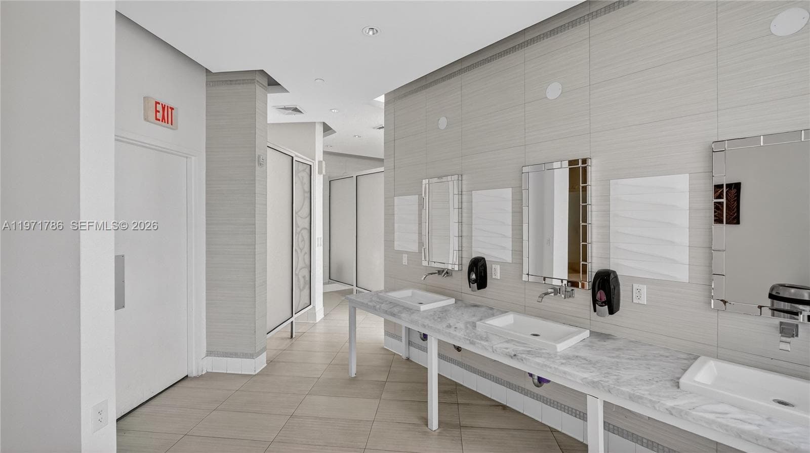 350 S Miami Ave # 3108, Miami FL 33130 — 37
