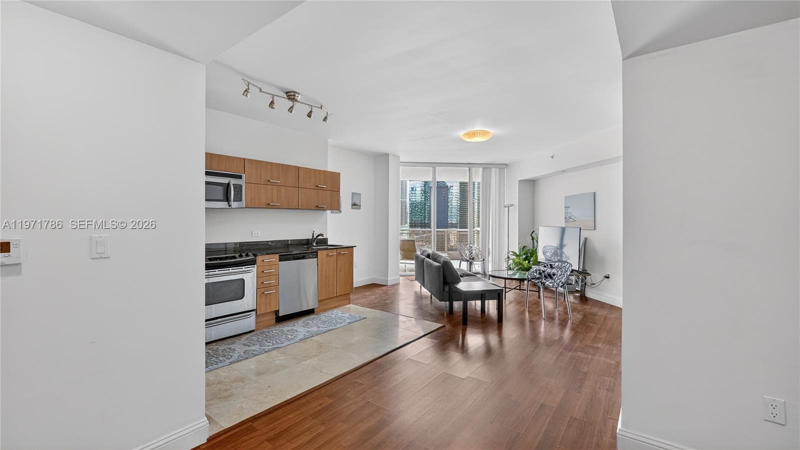 350 S Miami Ave # 3108, Miami FL 33130 — 31