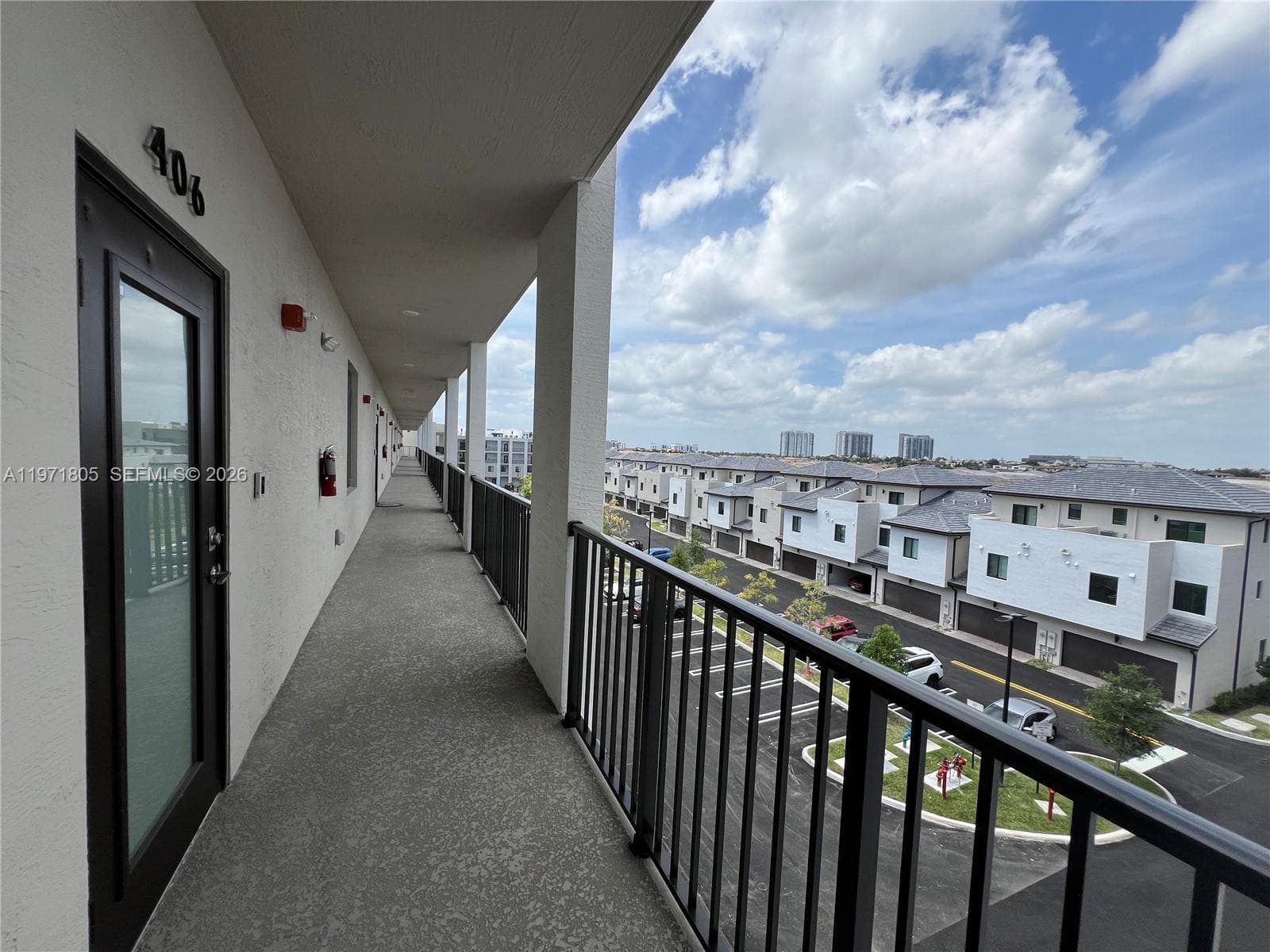 8001 NW 41ST ST # 406, Doral FL 33166 — 2