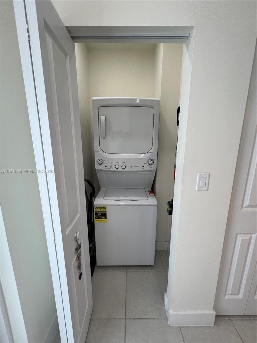 8001 NW 41ST ST # 406, Doral FL 33166 — 10