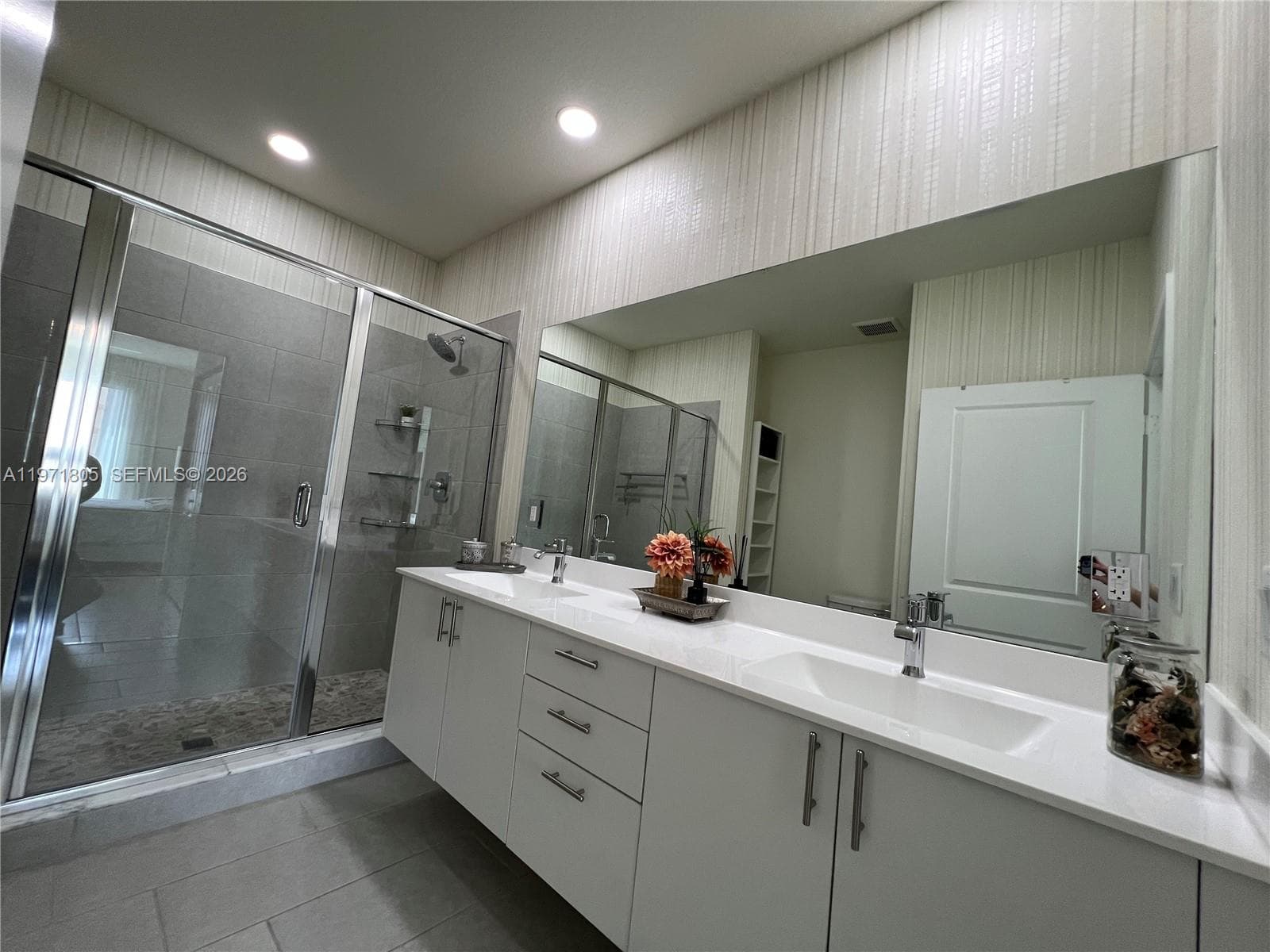 8001 NW 41ST ST # 406, Doral FL 33166 — 19
