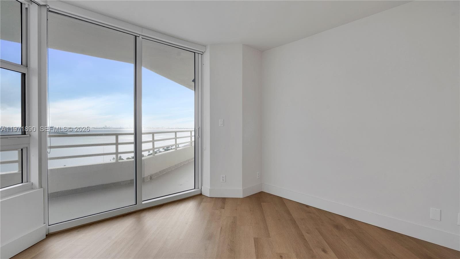 555 NE 34th St # 201, Miami FL 33137 — 33