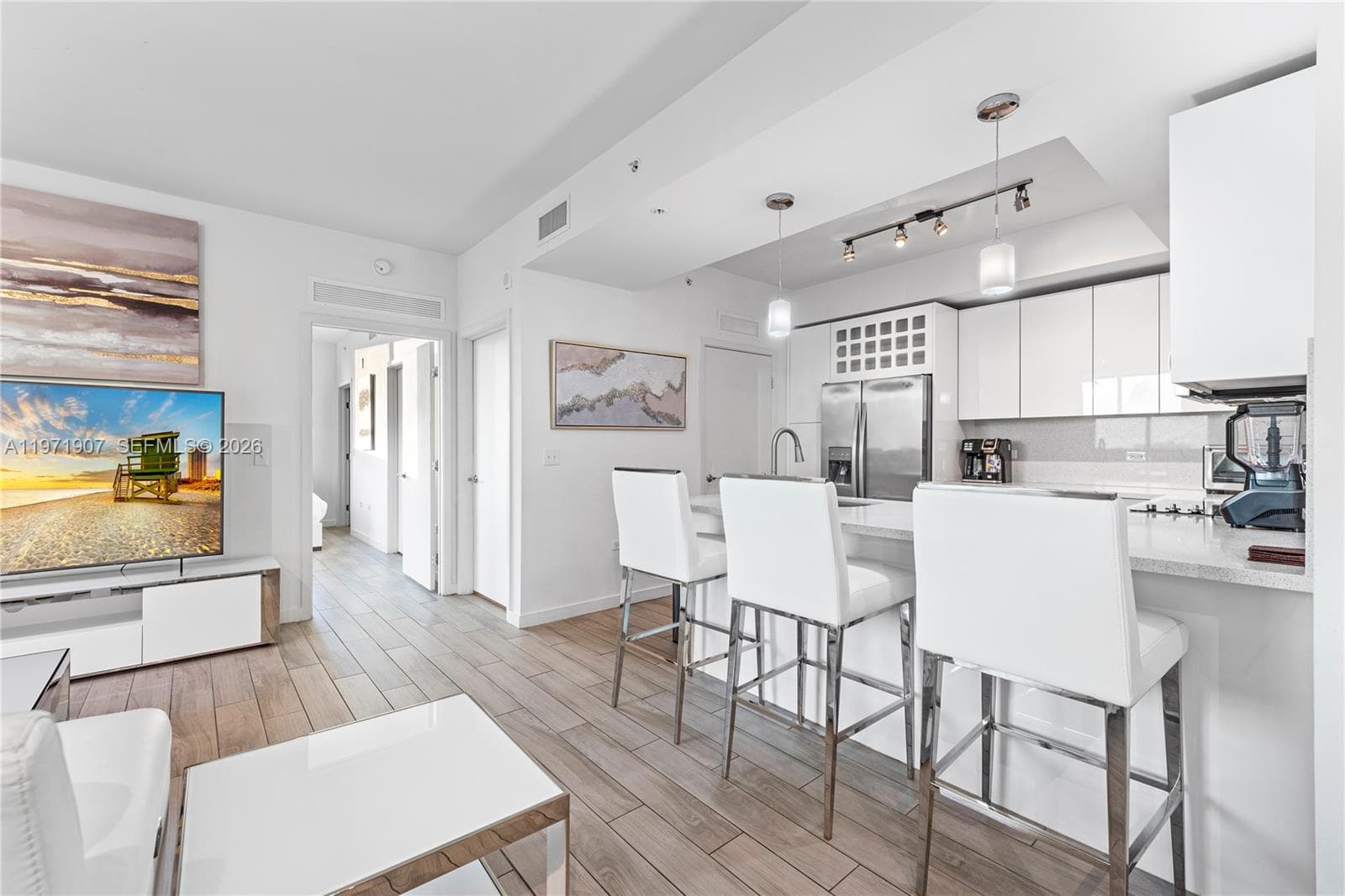 999 SW 1st Ave # 2204, Miami FL 33130 — 2
