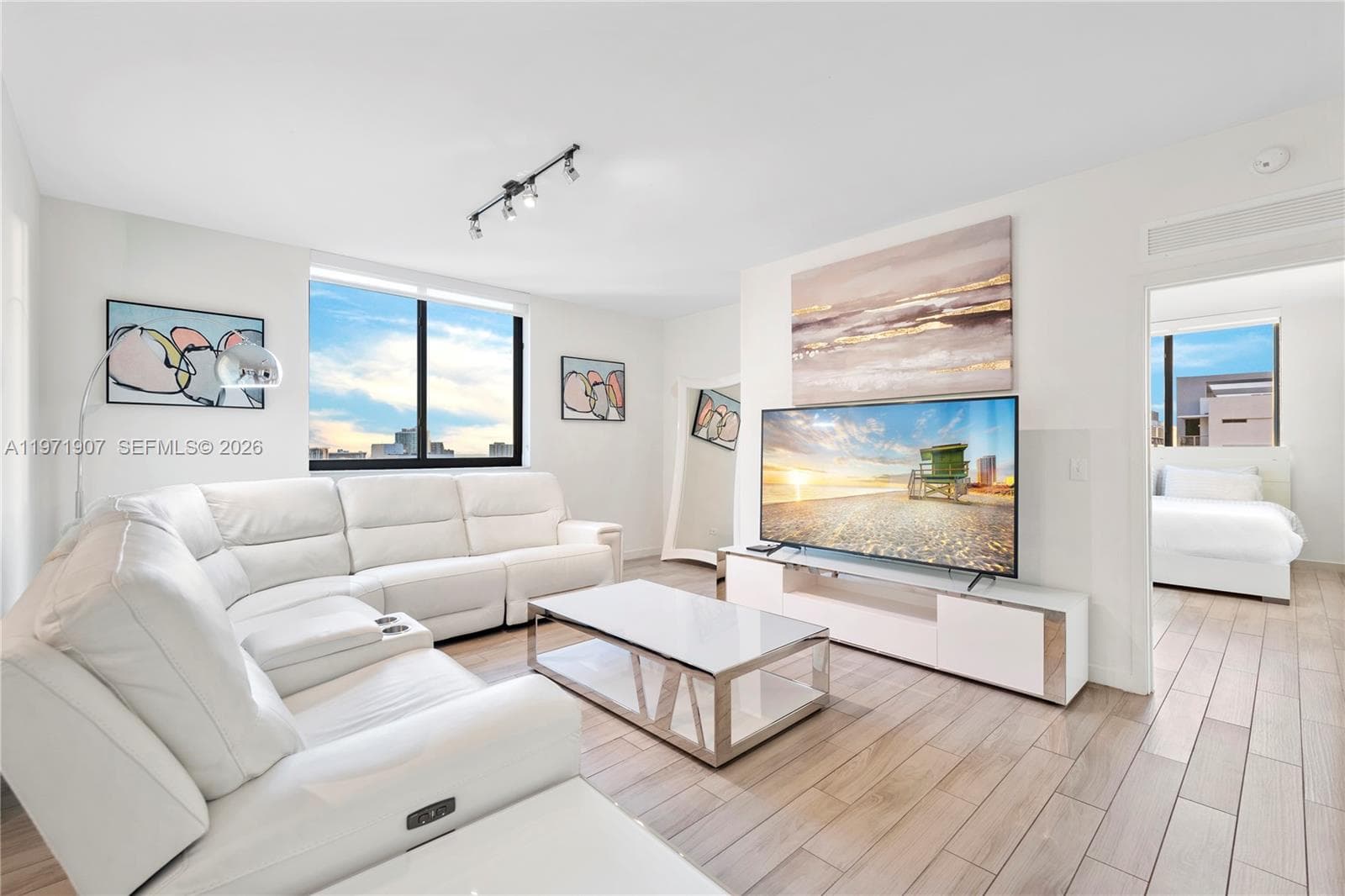 999 SW 1st Ave # 2204, Miami FL 33130 — 6