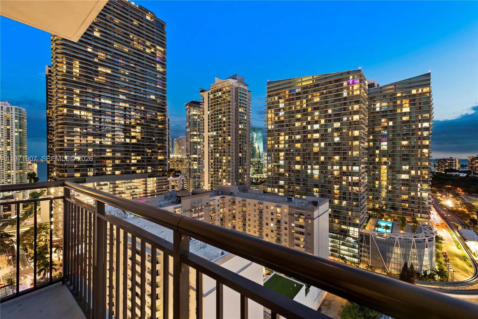 999 SW 1st Ave # 2204, Miami FL 33130 — 35