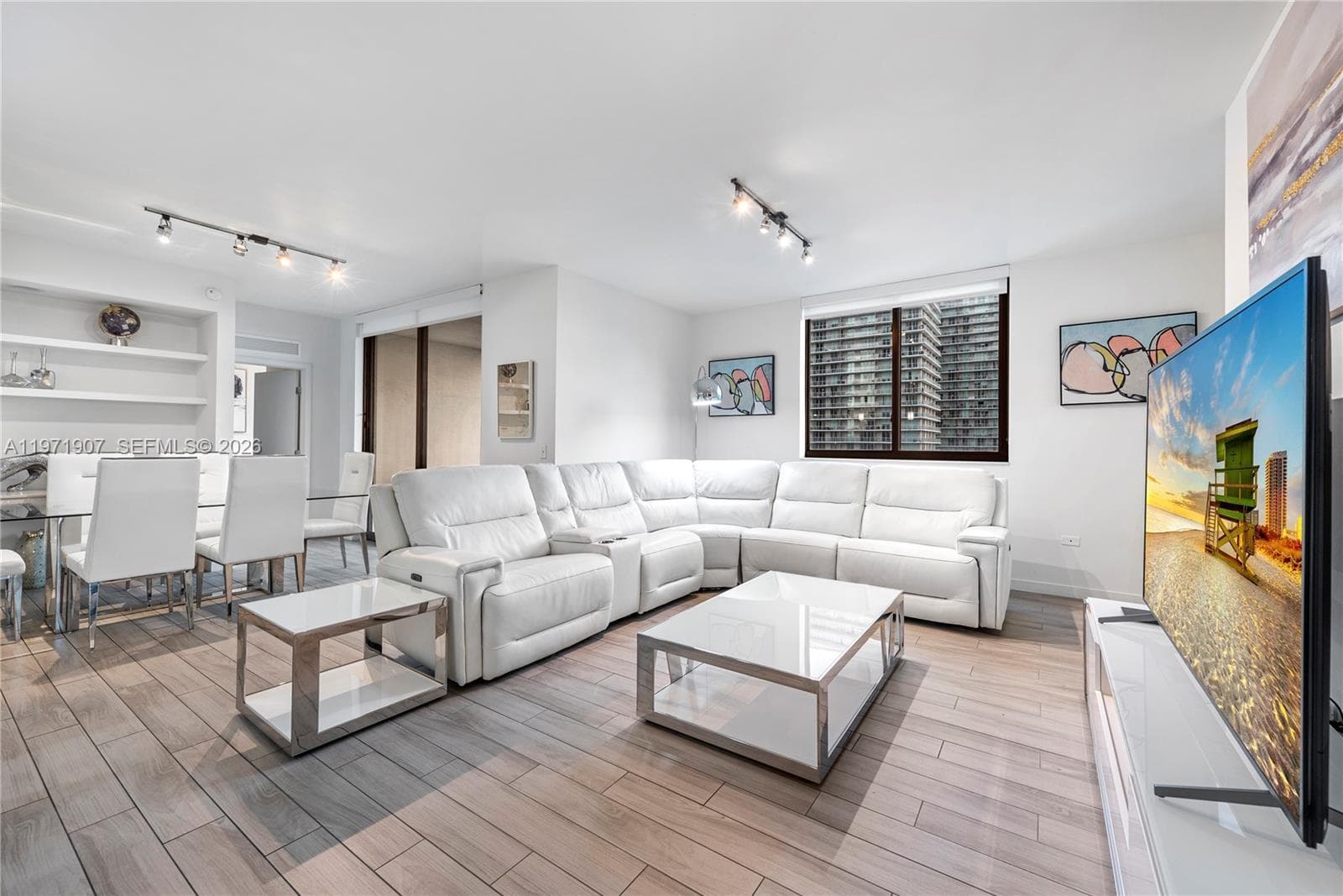 999 SW 1st Ave # 2204, Miami FL 33130 — 8