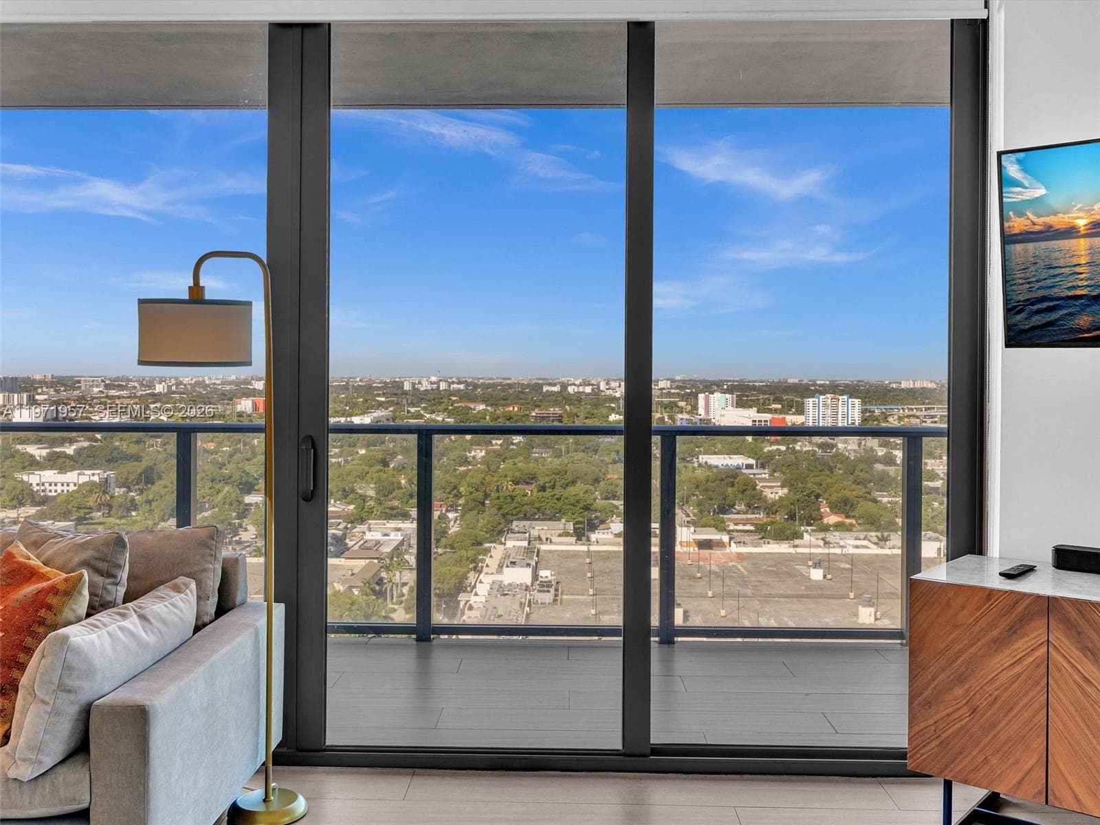 121 NE 34th St # 2016, Miami FL 33137 — 16