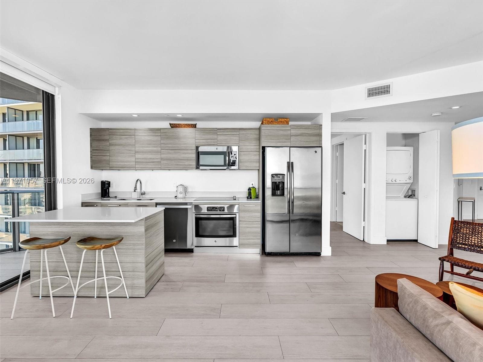 121 NE 34th St # 2016, Miami FL 33137 — 48