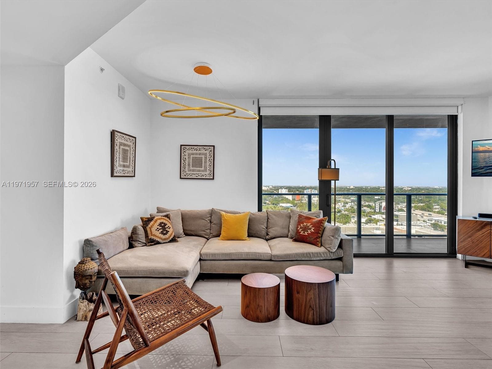 121 NE 34th St # 2016, Miami FL 33137 — 4