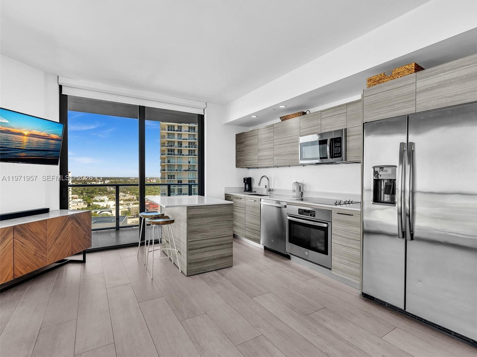 121 NE 34th St # 2016, Miami FL 33137 — 8