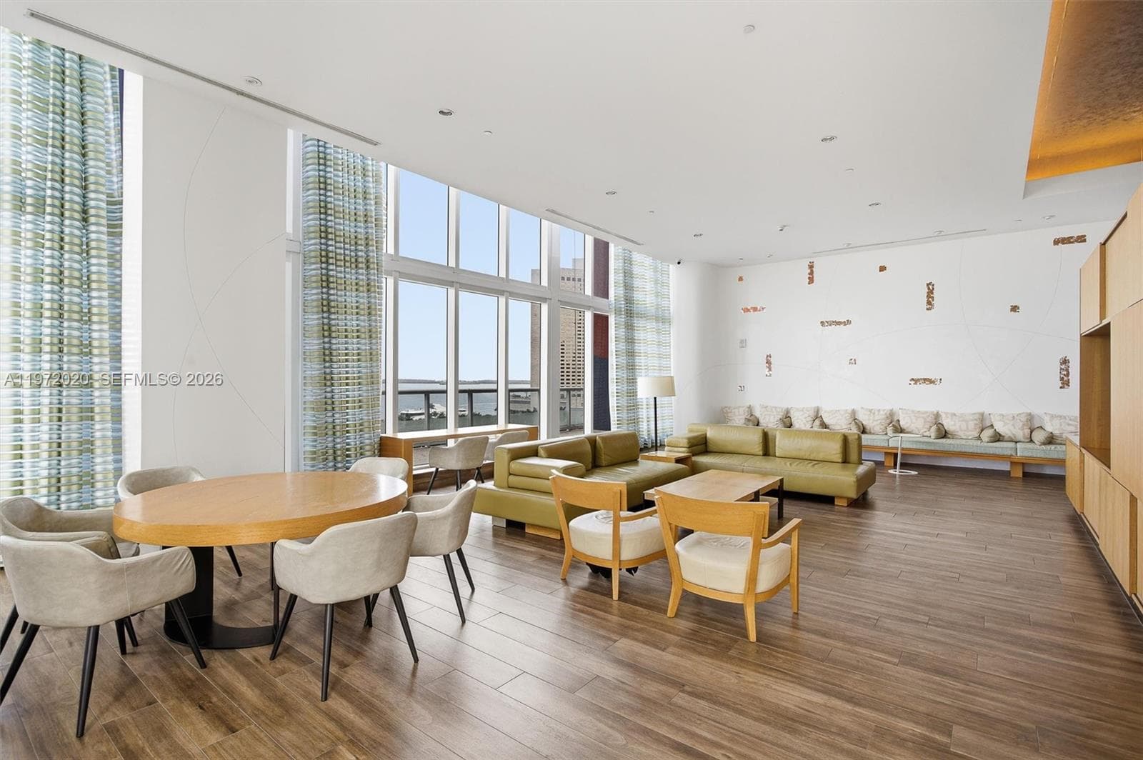 50 Biscayne Blvd # 1909, Miami FL 33132 — 41
