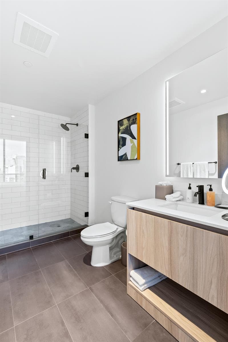 398 NE 5th Street # 4618, Miami FL 33132 — 35