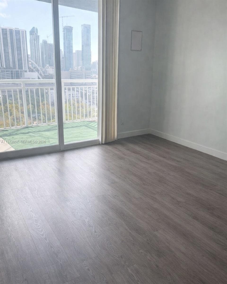 275 NE 18th St # 1806, Miami FL 33132 — 3
