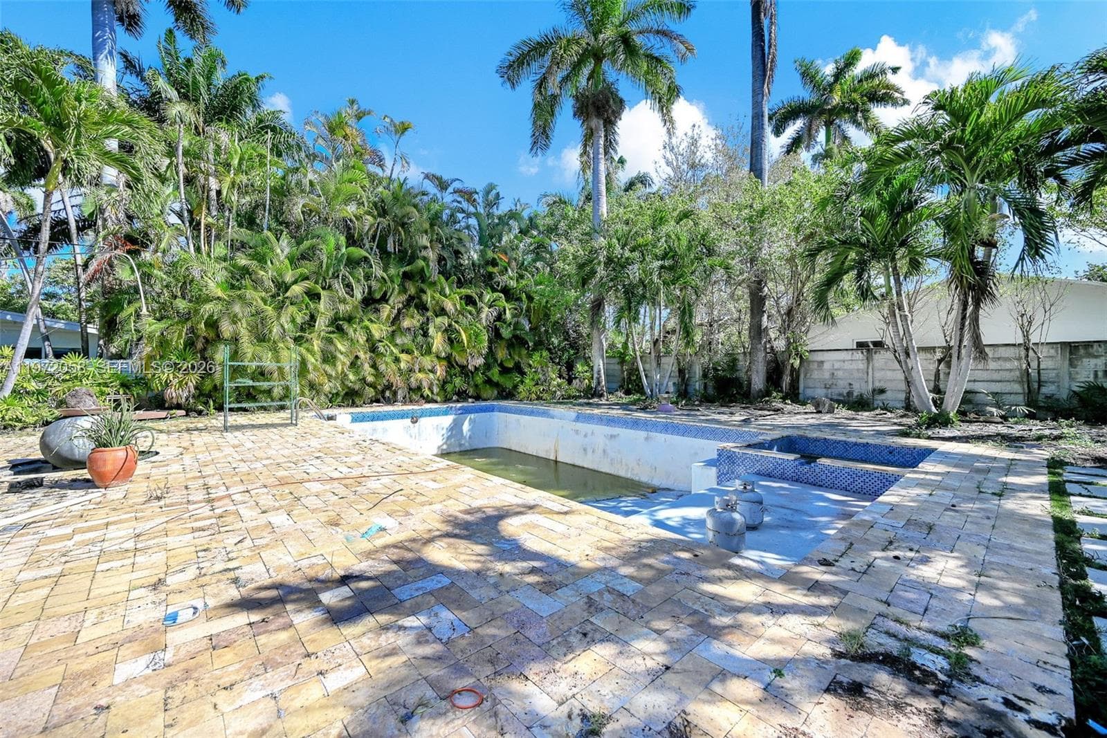 1025 NE 84th St, Miami FL 33138 — 16