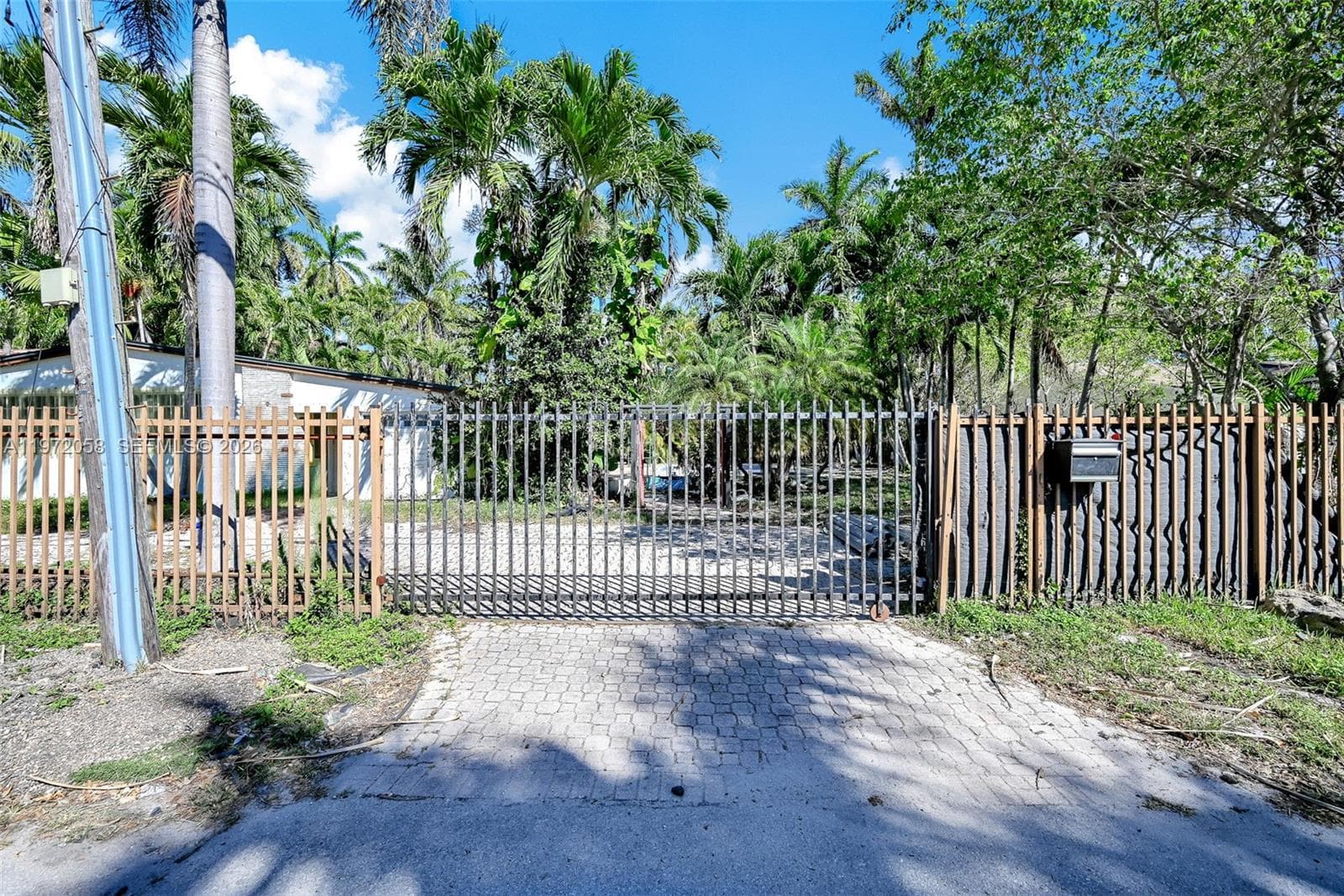 1025 NE 84th St, Miami FL 33138 — 10