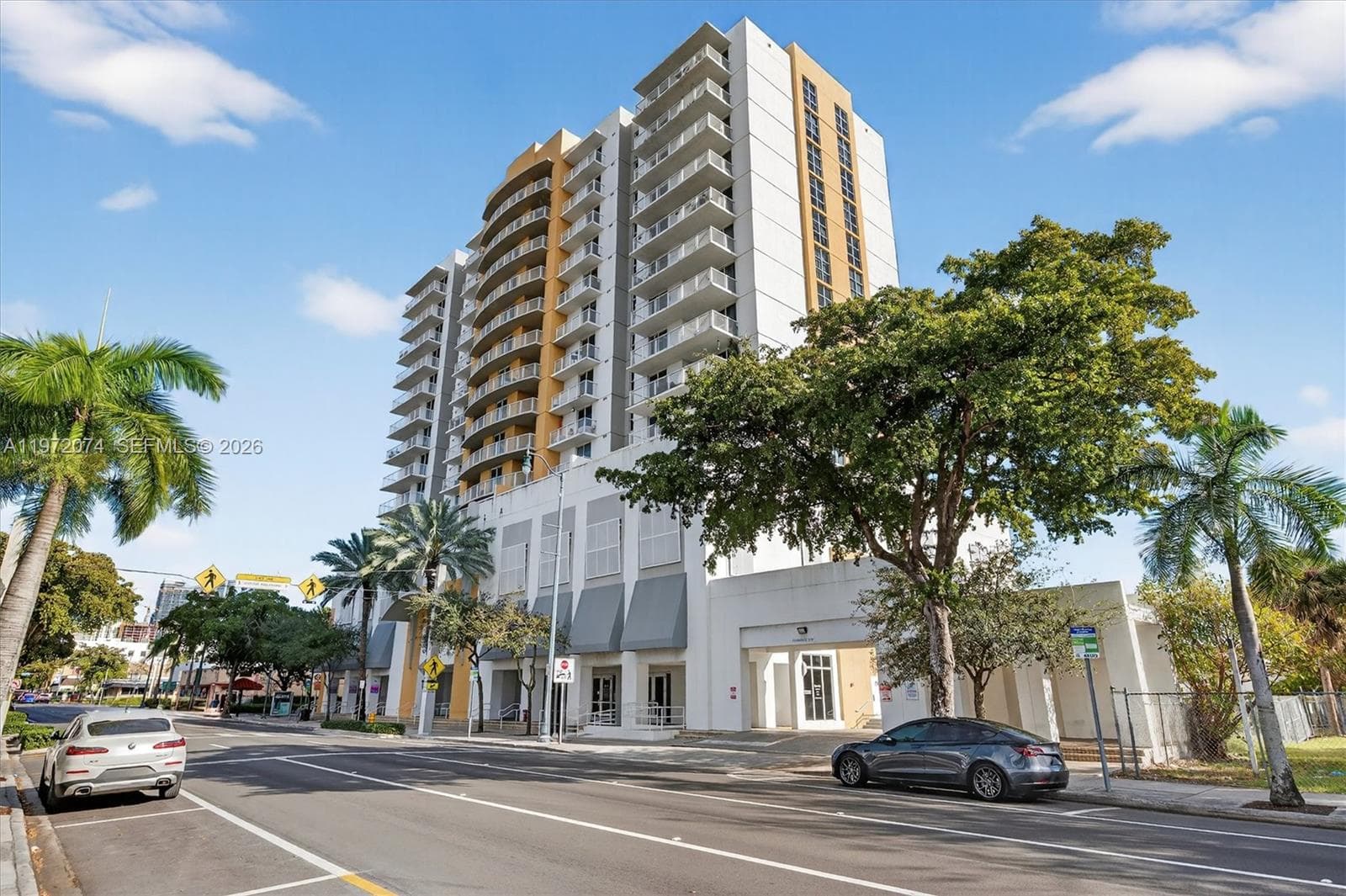 900 SW 8th St # 505, Miami FL 33130 — 1