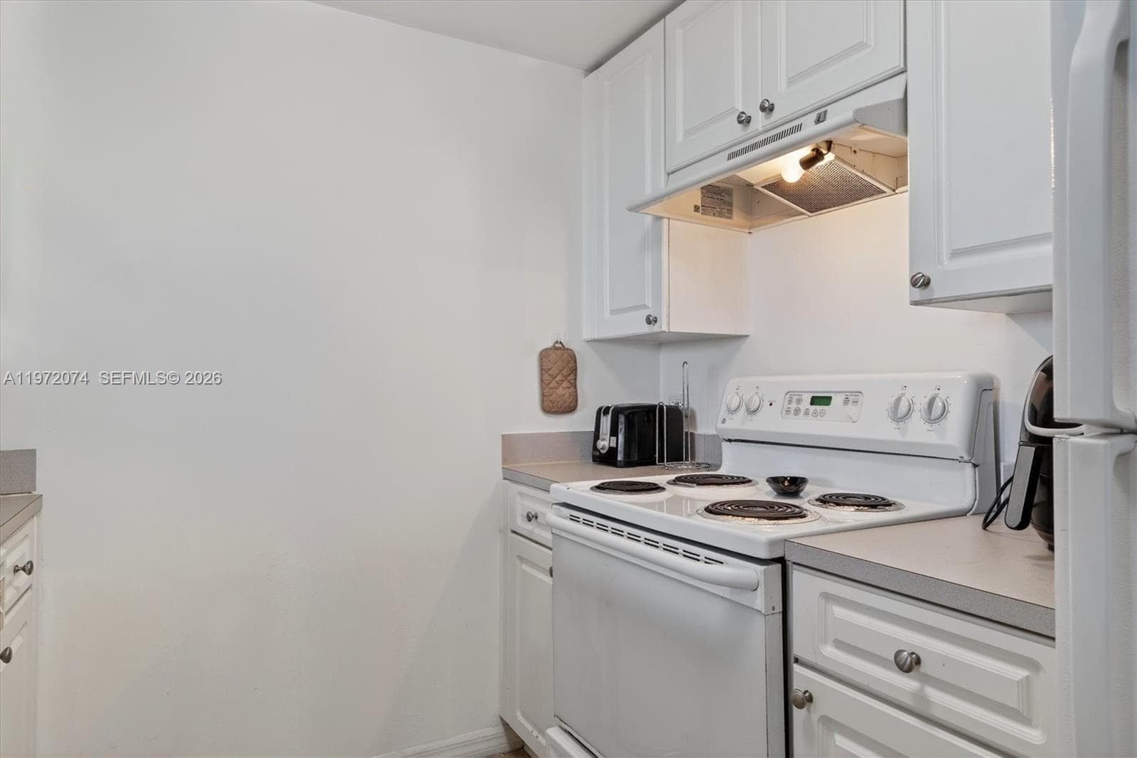 900 SW 8th St # 505, Miami FL 33130 — 20