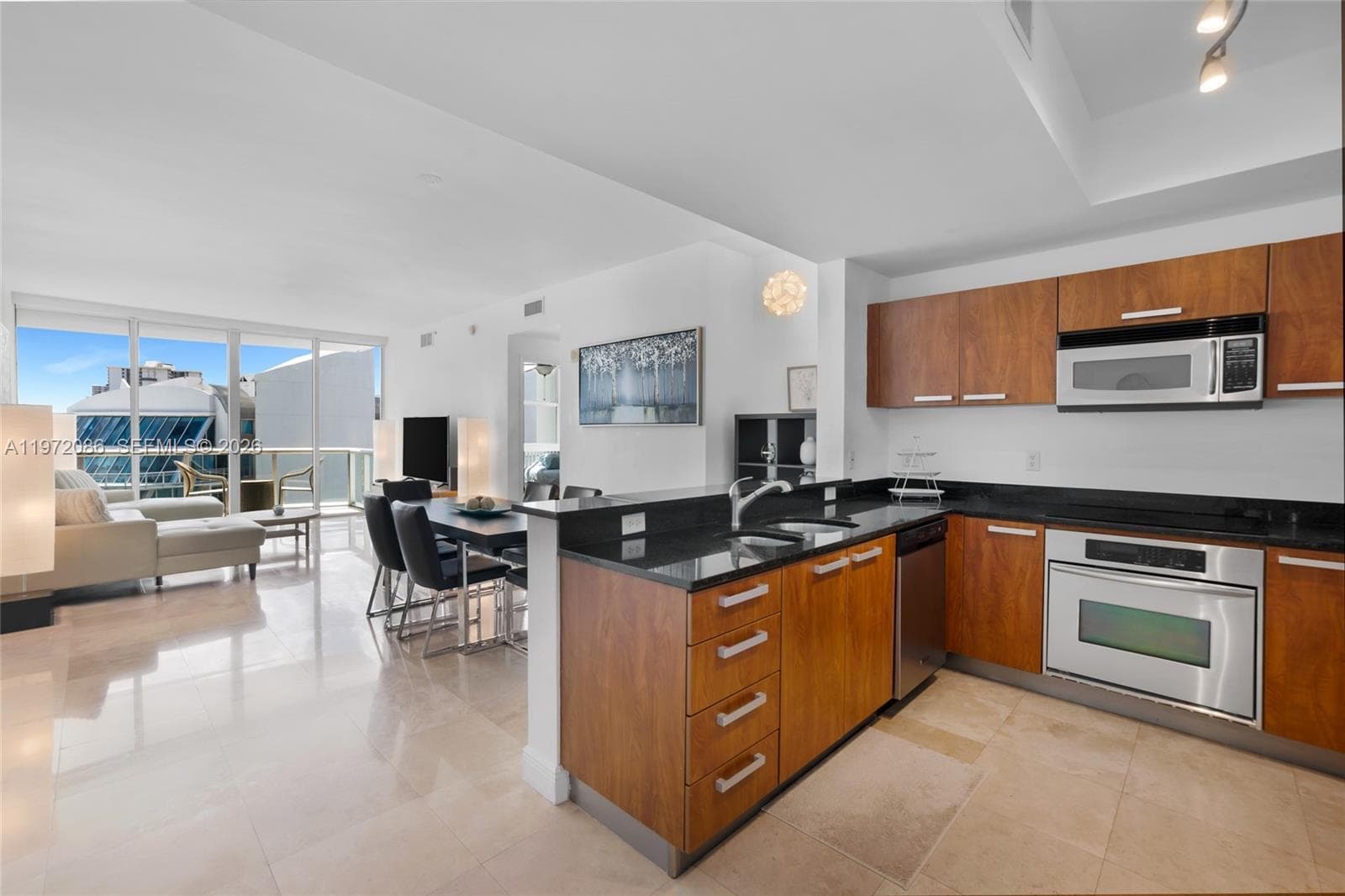 3131 NE 188th St # 910, Aventura FL 33180 — 2