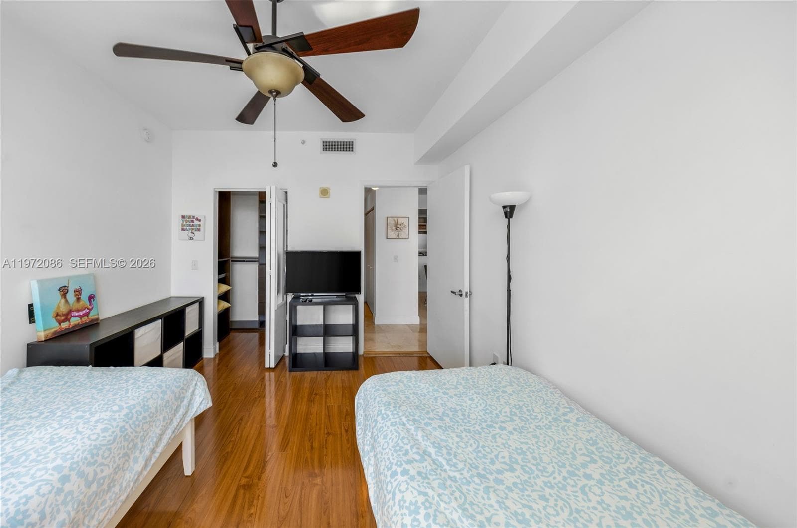 3131 NE 188th St # 910, Aventura FL 33180 — 24