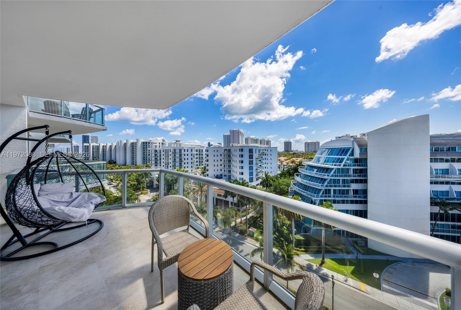 3131 NE 188th St # 910, Aventura FL 33180 — 25