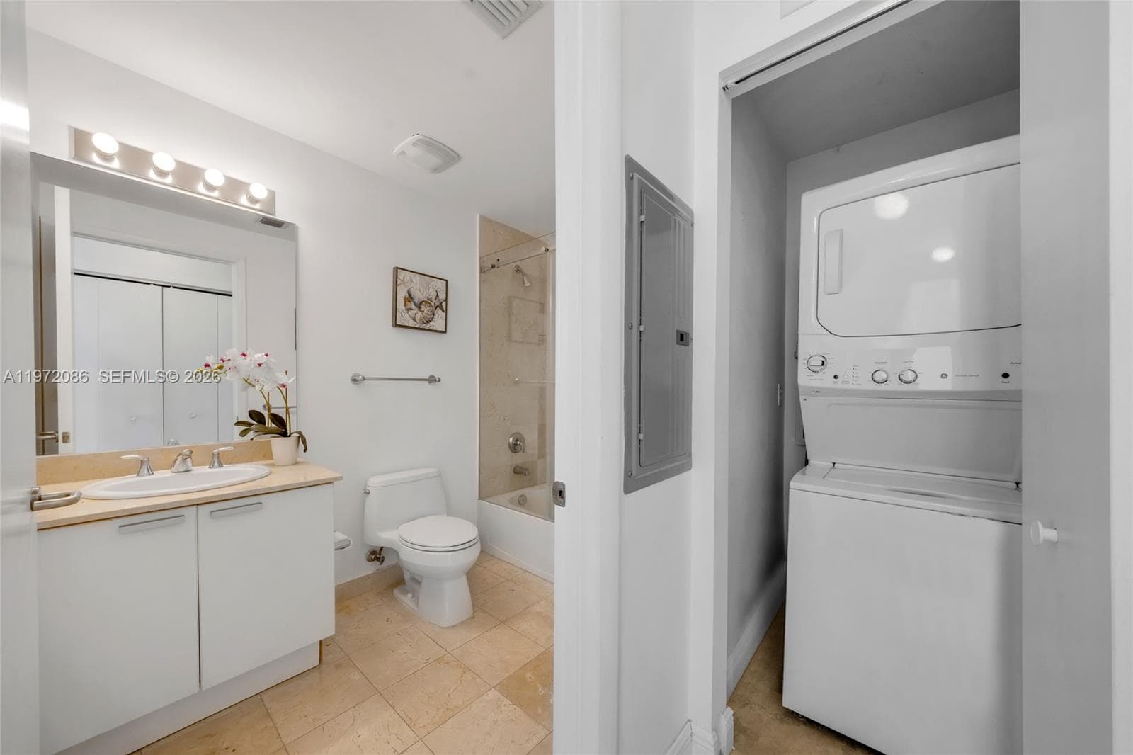 3131 NE 188th St # 910, Aventura FL 33180 — 21