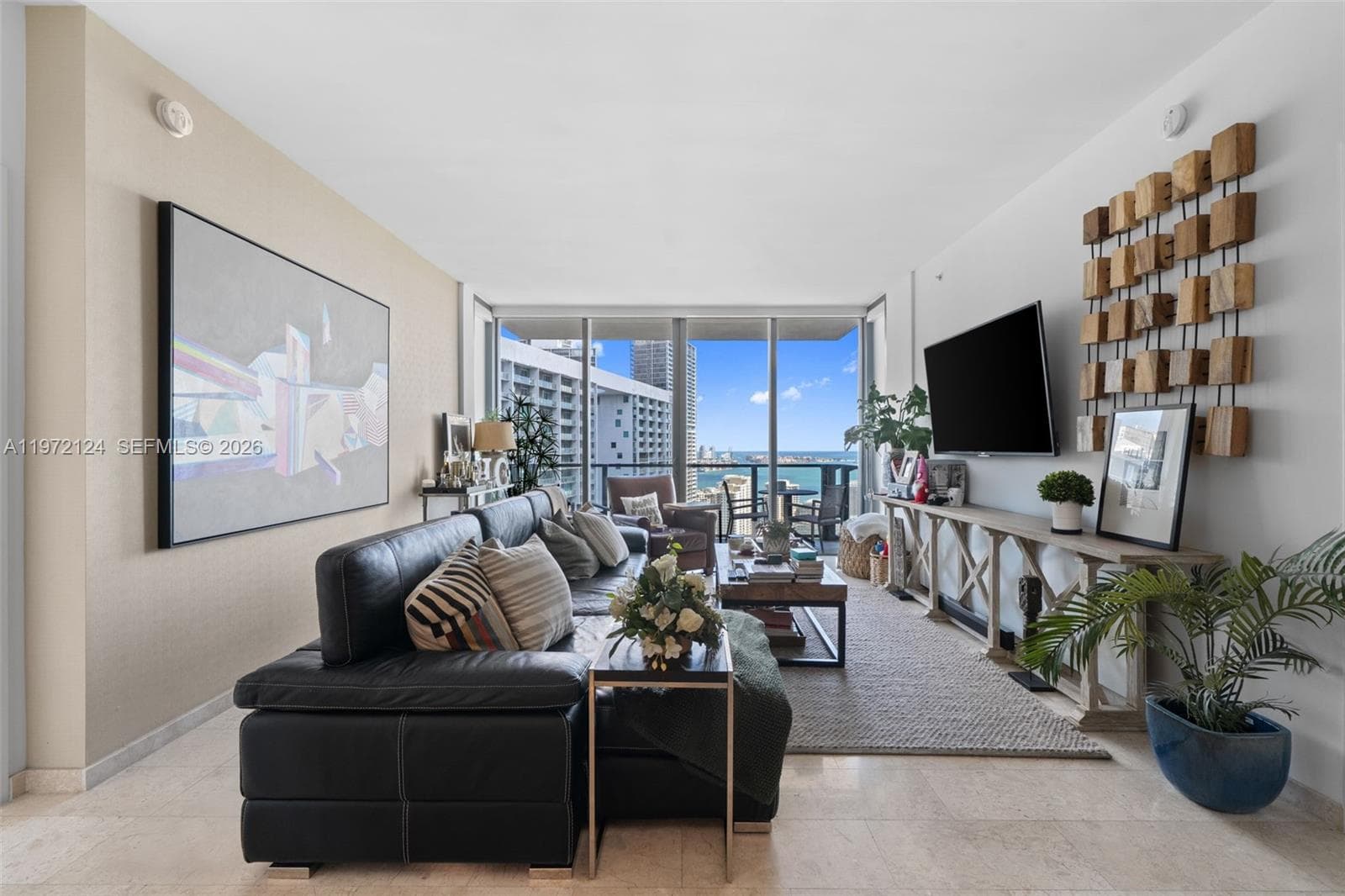 68 SE 6th St # 3209, Miami FL 33131 — 11