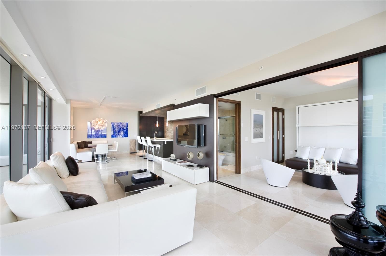 5875 Collins Ave # 1008, Miami Beach FL 33140 — 5